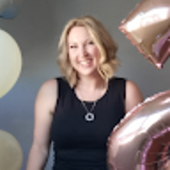 Meet your Posher, Lindsey - Picture 1 of 1